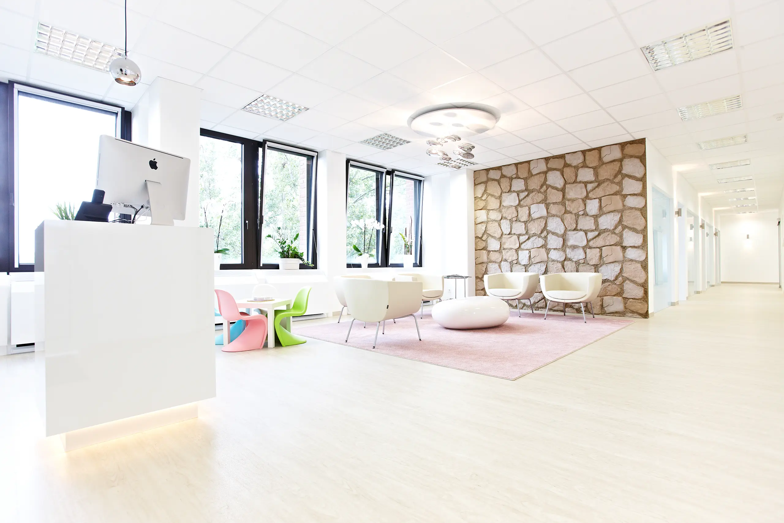 Wartezimmer in der Zahnarztpraxis Dr. Hortig in Nieder-Olm